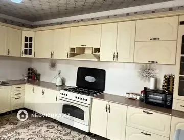 6-комнатный дом, 10 соток, 330 м²