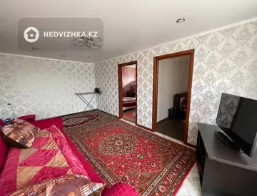 4-комнатная квартира, этаж 3 из 5, 61 м²