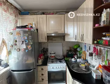 4-комнатная квартира, этаж 3 из 5, 61 м²