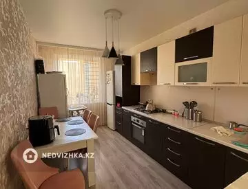 2-комнатная квартира, этаж 4 из 6, 66 м²