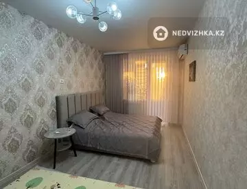 2-комнатная квартира, этаж 4 из 6, 66 м²