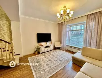 5-комнатный дом, 5 соток, 210 м², на длительный срок