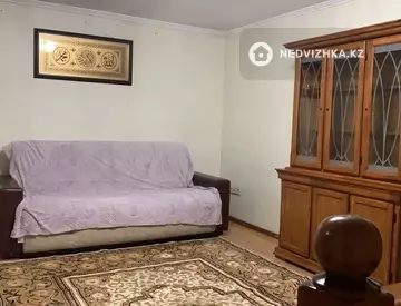 7-комнатный дом, 4 соток, 360 м², на длительный срок