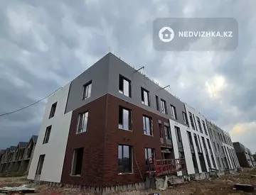 3-комнатная квартира, этаж 1 из 3, 93 м²