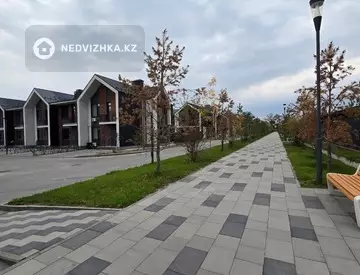 3-комнатная квартира, этаж 1 из 3, 93 м²