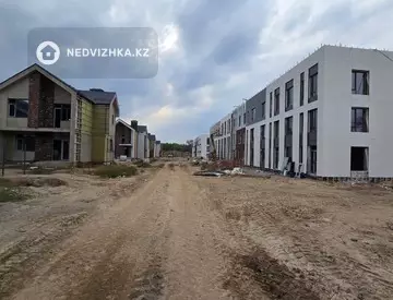 3-комнатная квартира, этаж 1 из 3, 93 м²