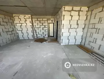 2-комнатная квартира, этаж 4 из 5, 49 м²