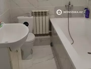 5-комнатный дом, 10 соток, 240 м²