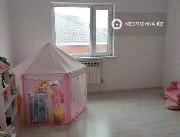 5-комнатный дом, 10 соток, 240 м²