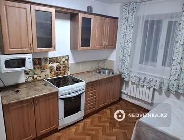 2-комнатная квартира, этаж 2 из 5, 49 м²