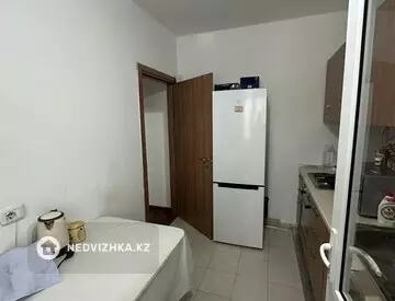 1-комнатная квартира, этаж 2 из 7, 41 м², на длительный срок