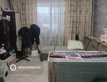 1-комнатная квартира, этаж 3 из 4, 36 м²