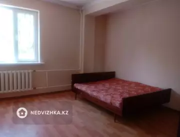 3-комнатная квартира, этаж 3 из 5, 70 м²