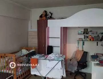 1-комнатная квартира, этаж 4 из 5, 35 м²