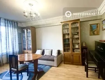 2-комнатная квартира, этаж 3 из 3, 57 м², на длительный срок