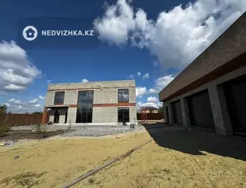 5-комнатный дом, 10 соток, 292 м²