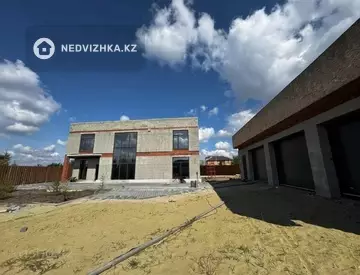 5-комнатный дом, 10 соток, 292 м²