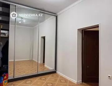 8-комнатный дом, 400 м², на длительный срок