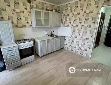1-комнатная квартира, этаж 3 из 5, 36 м²