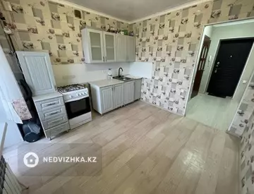 1-комнатная квартира, этаж 3 из 5, 36 м²