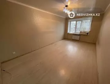 1-комнатная квартира, этаж 3 из 5, 36 м²