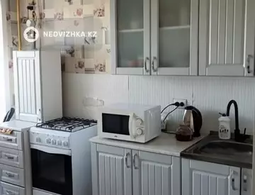 1-комнатная квартира, этаж 3 из 5, 36 м²