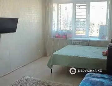 1-комнатная квартира, этаж 3 из 5, 36 м²