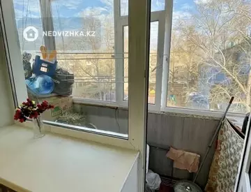 3-комнатная квартира, этаж 3 из 5, 50 м²