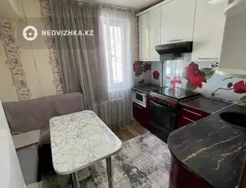 3-комнатная квартира, этаж 1 из 2, 60 м²