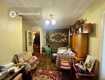 3-комнатная квартира, этаж 4 из 5, 56 м²