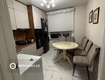 3-комнатная квартира, этаж 9 из 9, 70 м²