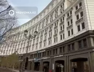 Офисное помещение, 9 этажей, 358 м²