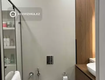 4-комнатная квартира, этаж 2 из 12, 110 м²