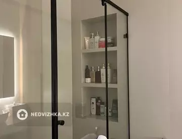 4-комнатная квартира, этаж 2 из 12, 110 м²