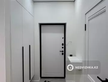 2-комнатная квартира, этаж 4 из 9, 35 м²
