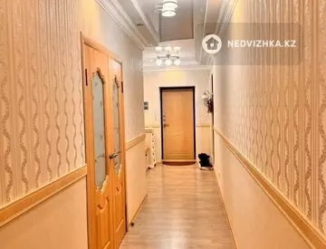 3-комнатная квартира, этаж 8 из 9, 94 м²