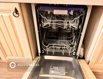 3-комнатная квартира, этаж 8 из 9, 94 м²