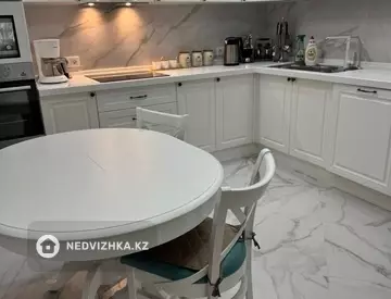 2-комнатная квартира, этаж 2 из 7, 72 м²