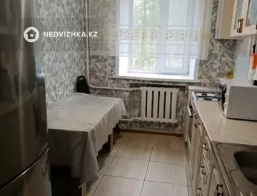 3-комнатная квартира, этаж 3 из 5, 58 м²