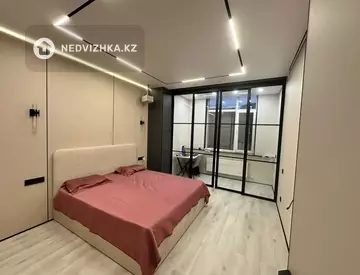 3-комнатная квартира, этаж 12 из 12, 95 м²