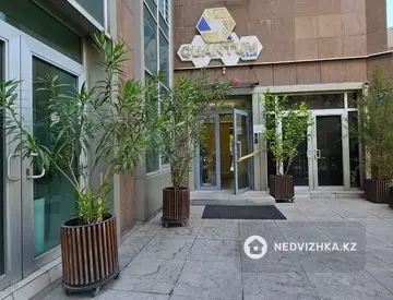 Помещение, этаж 1 из 1, 891 м²