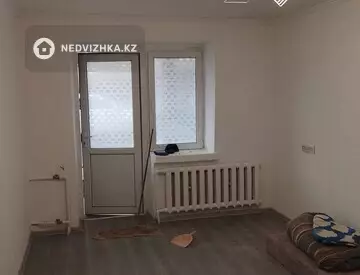 Офисное помещение, этаж 1 из 1, в жилом доме, 40 м²