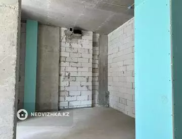 Помещение, этаж 1 из 1, 103 м², на длительный срок