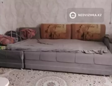 2-комнатный дом, 6 соток, 54 м², на длительный срок