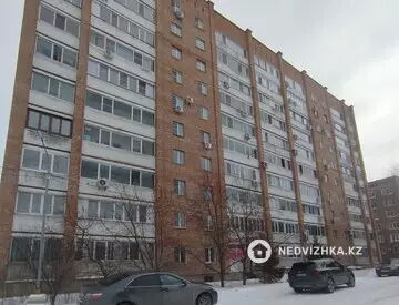 3-комнатная квартира, этаж 1 из 10, 70 м²