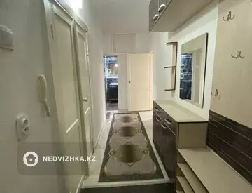 2-комнатная квартира, этаж 4 из 4, 56 м², на длительный срок