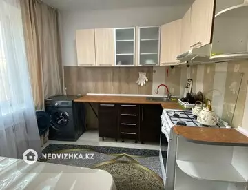 2-комнатная квартира, этаж 4 из 4, 56 м², на длительный срок