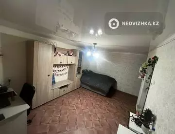 2-комнатная квартира, этаж 1 из 9, 48 м²