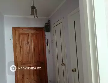 1-комнатная квартира, этаж 4 из 5, 36 м²