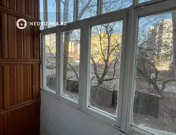 3-комнатная квартира, этаж 2 из 9, 68 м²